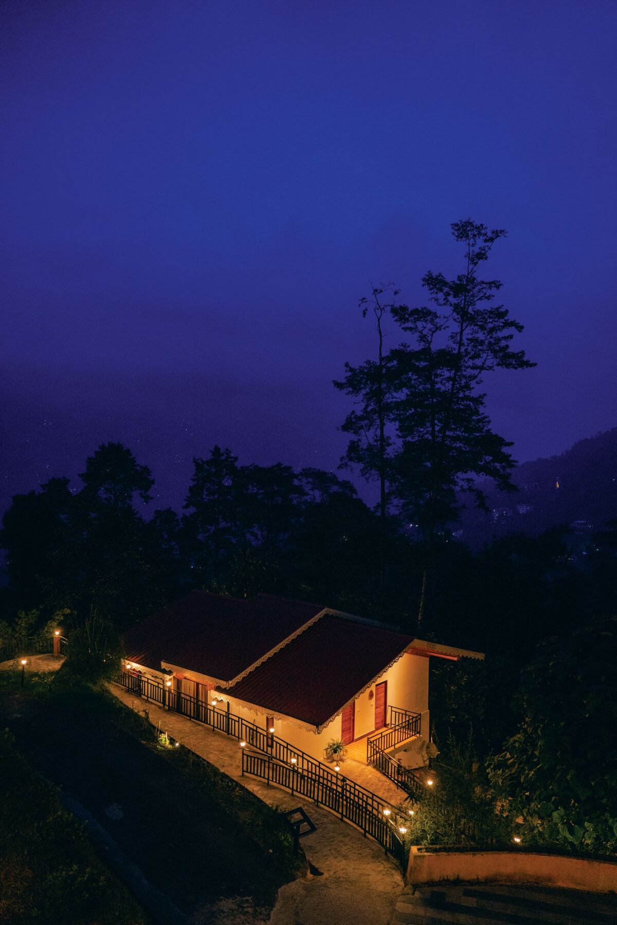 Kaya Gantavya Resort & Spa, resort night pathway, Pelling, Sikkim